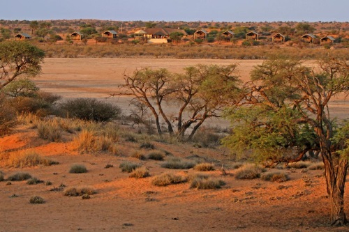 Intu Afrika Suricate Kalahari Lodge 001